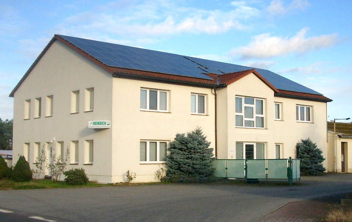 Ansicht Firmeneinfahrt Busbetrieb Heinrich GmbH