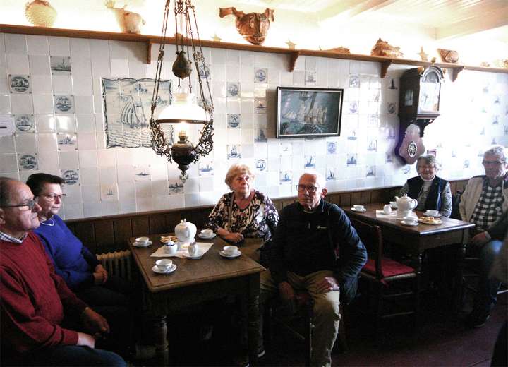 Historische Teezeremonie im Kaptäns Haus